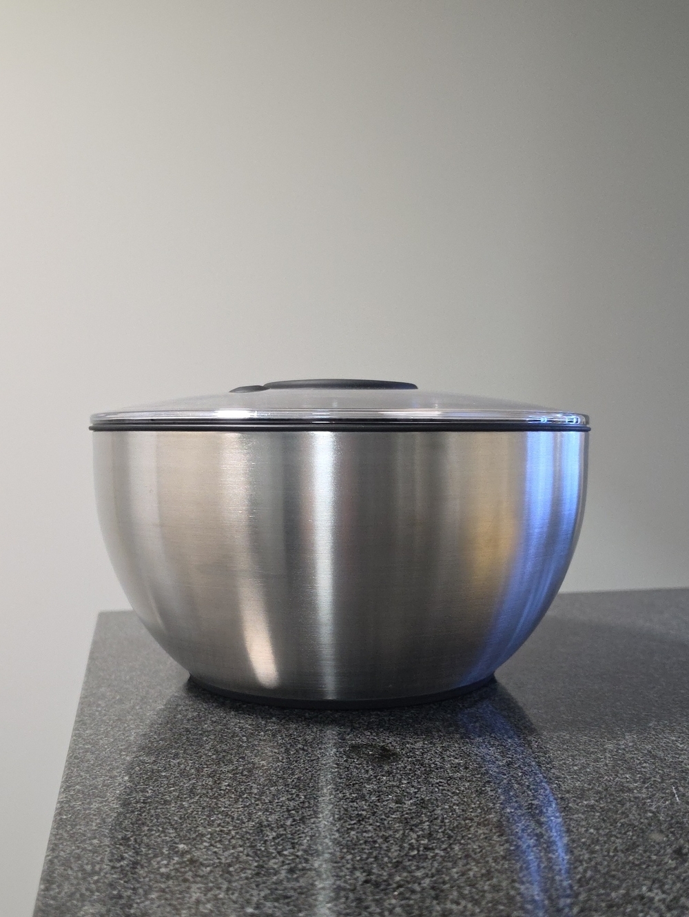 Oxo Stainless Steel Salad Drying Bowl with Clear Lid - Silver